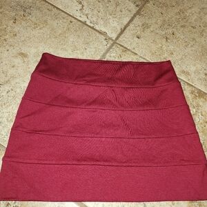 Elegant Burgundy Women's Skirt Flannel Skirt – Size Large ✨ Color Maroon